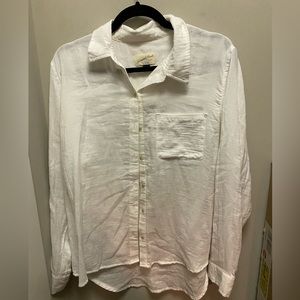 Universal Threads Long Sleeve Relaxed Fit Button Down